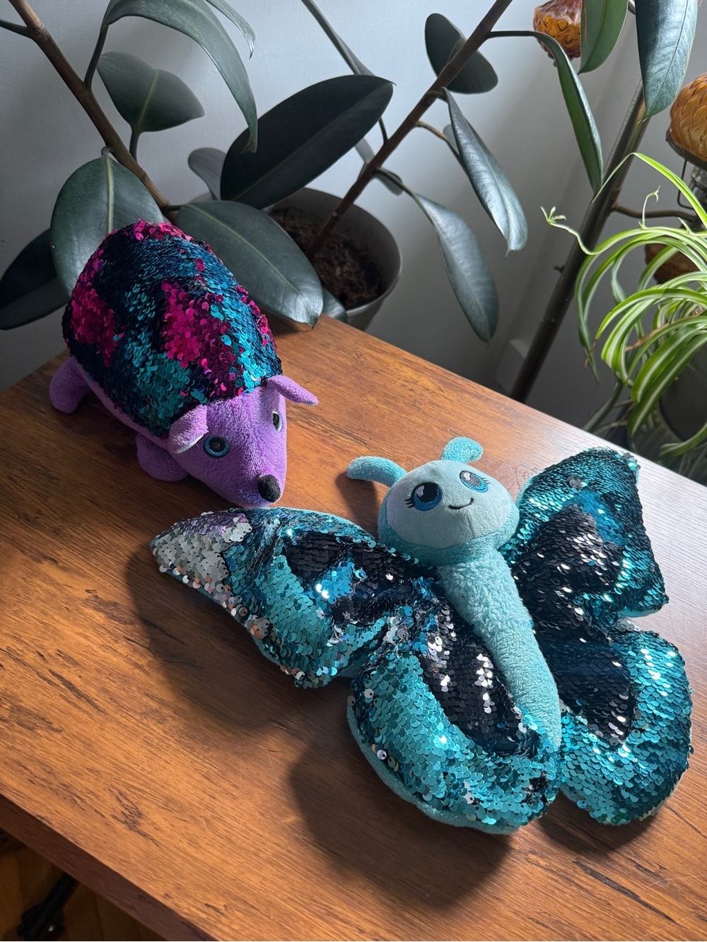 Sequin Butterfly Plush Toy & Hedge hog ADVENTURE PLANET